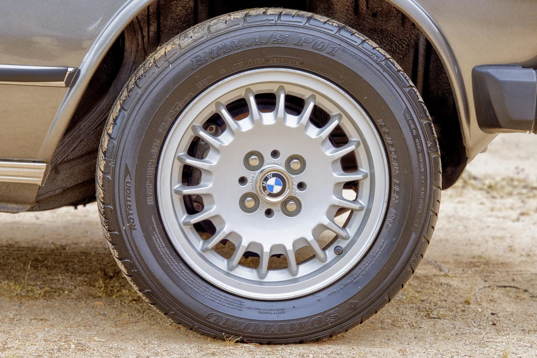 1975 BMW 2002 - Image 27 of 31