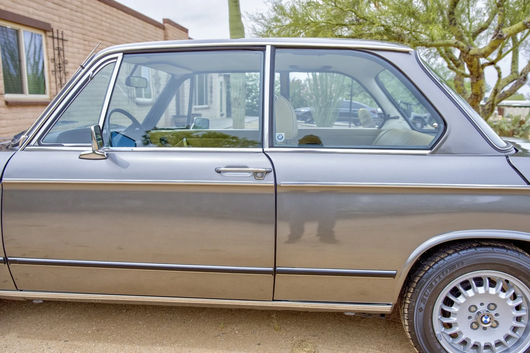 1975 BMW 2002 - Image 14 of 31