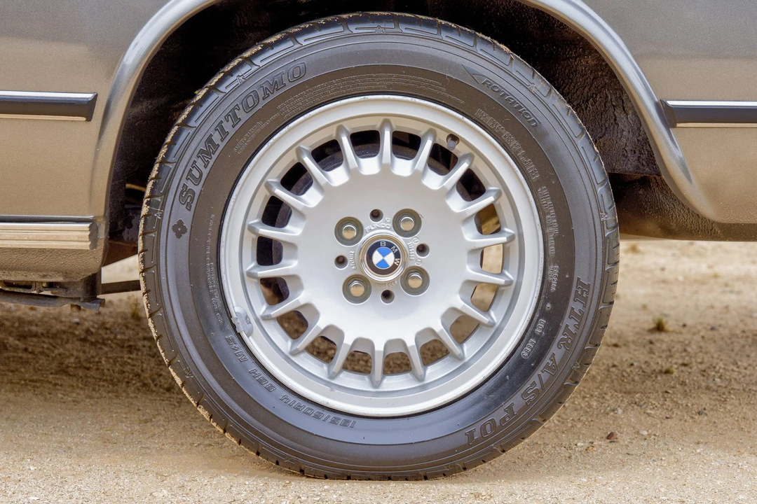 1975 BMW 2002 - Image 28 of 31
