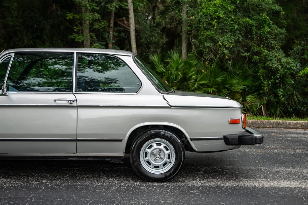 1975 BMW 2002 - Image 21 of 31