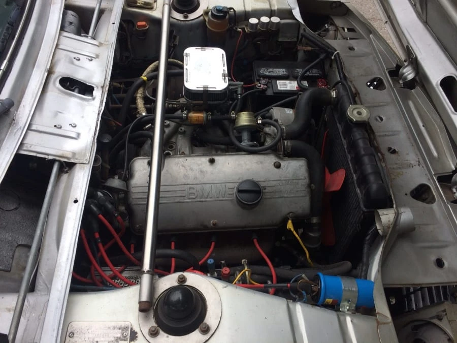1975 BMW 2002 - Image 11 of 12