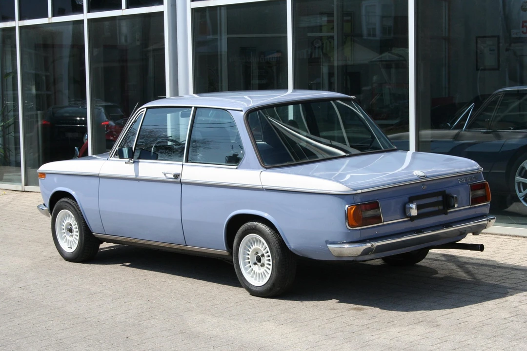 1975 BMW 2002 - Image 11 of 31