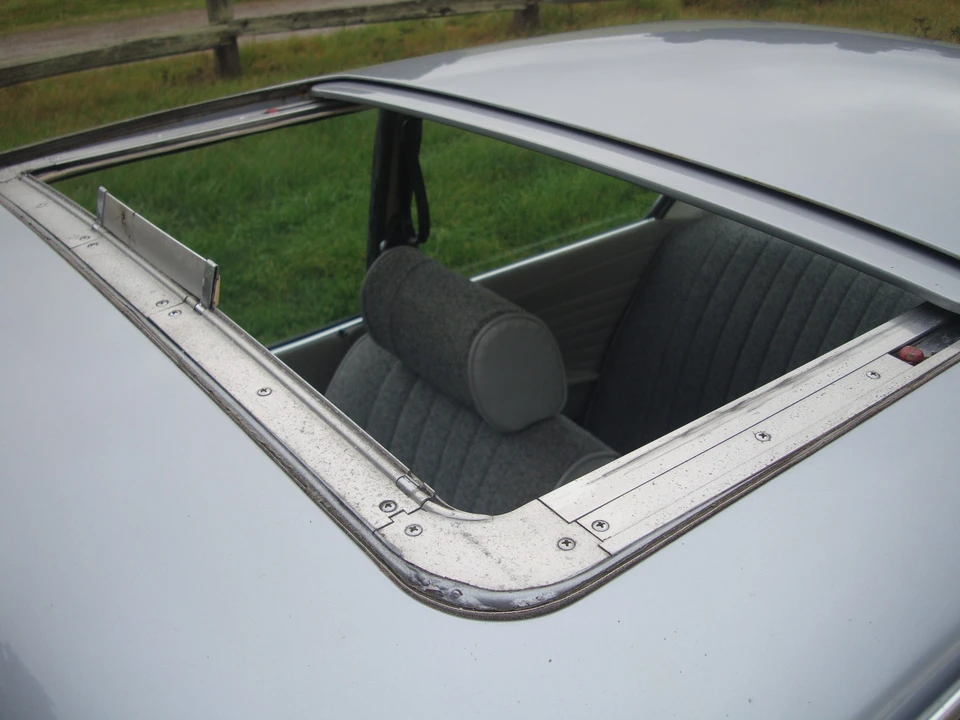 1975 BMW 2002 - Image 13 of 31