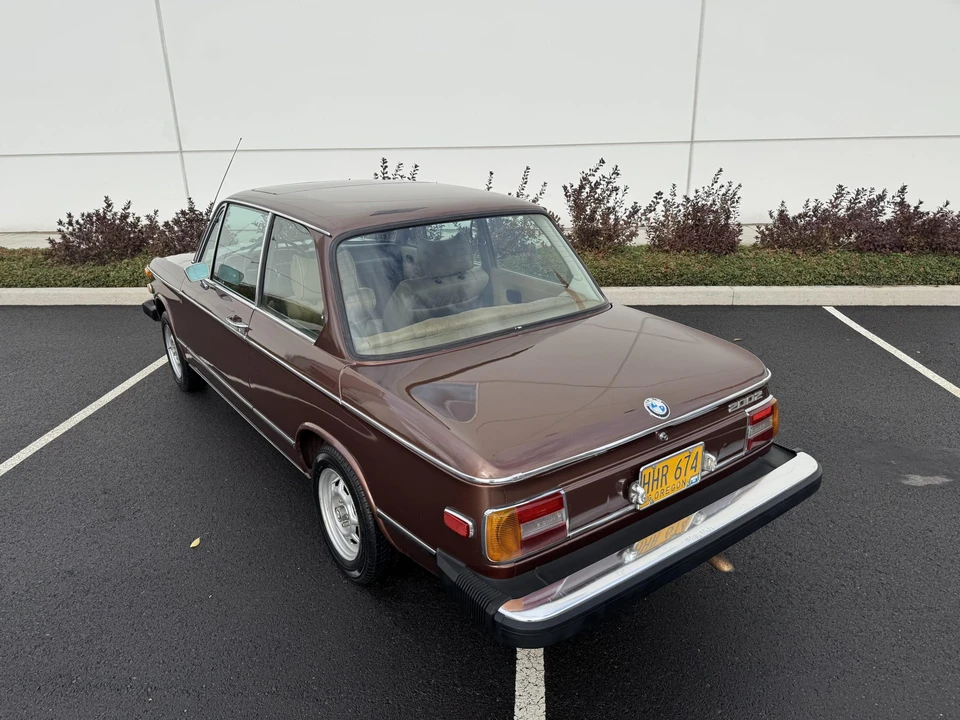 1975 BMW 2002 - Image 22 of 31