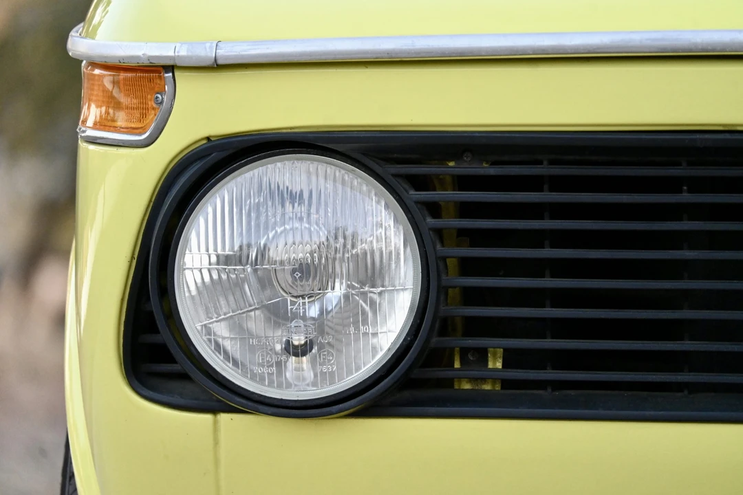 1975 BMW 2002 - Image 28 of 31