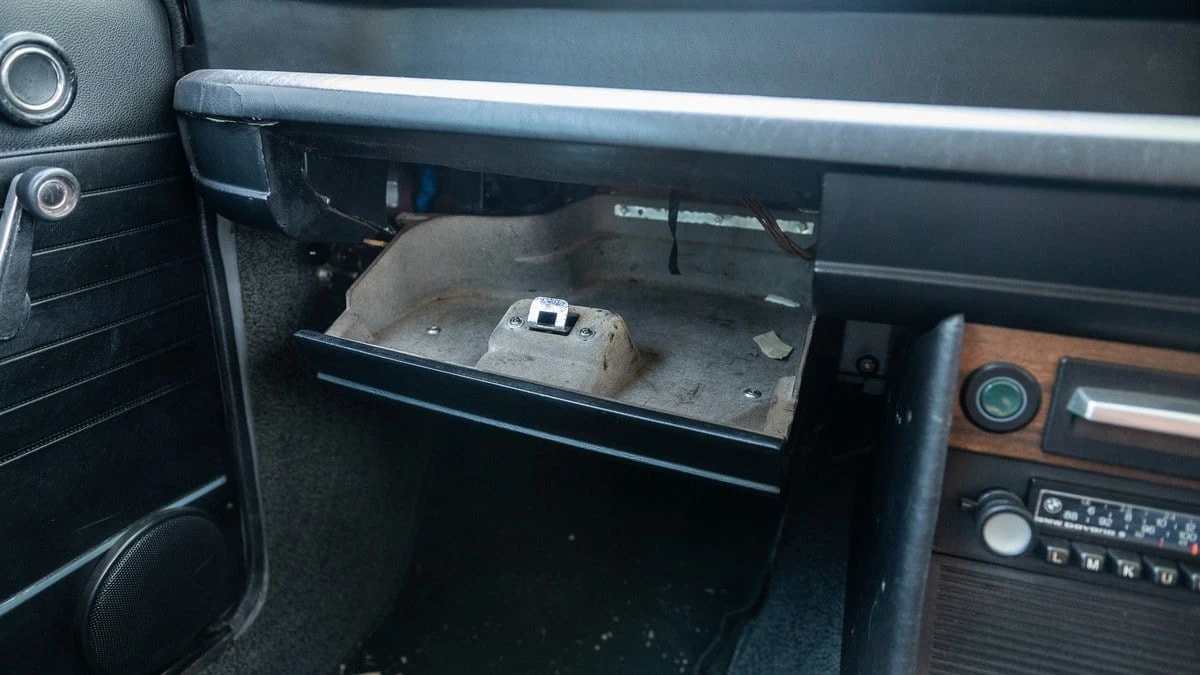 1975 BMW 2002 - Image 27 of 30