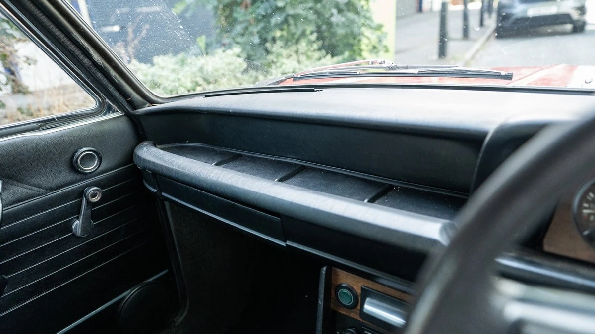 1975 BMW 2002 - Image 26 of 30