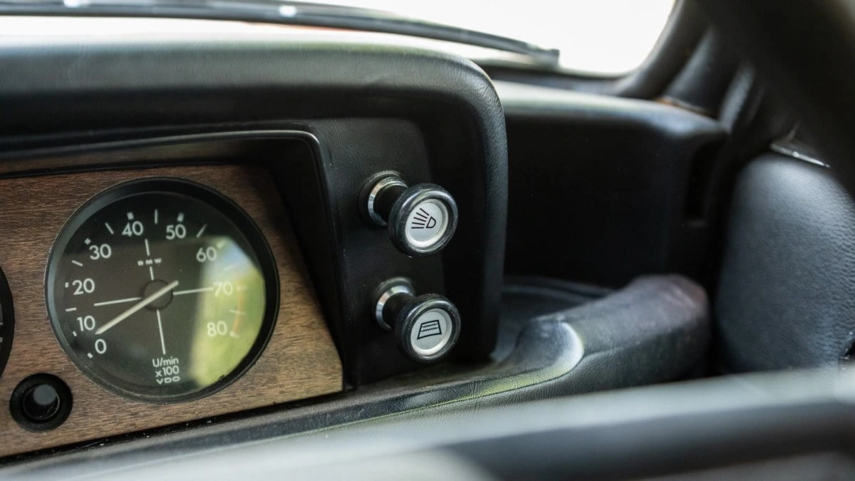 1975 BMW 2002 - Image 19 of 30