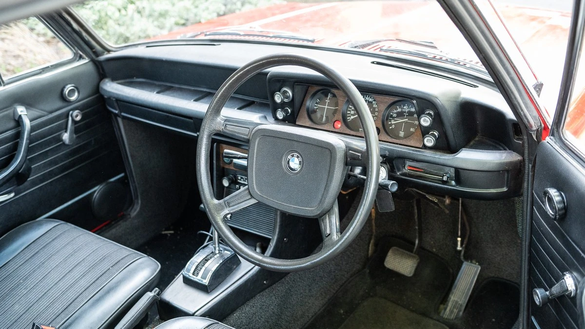 1975 BMW 2002 - Image 16 of 30