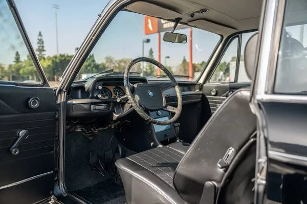 1975 BMW 2002 - Image 8 of 21