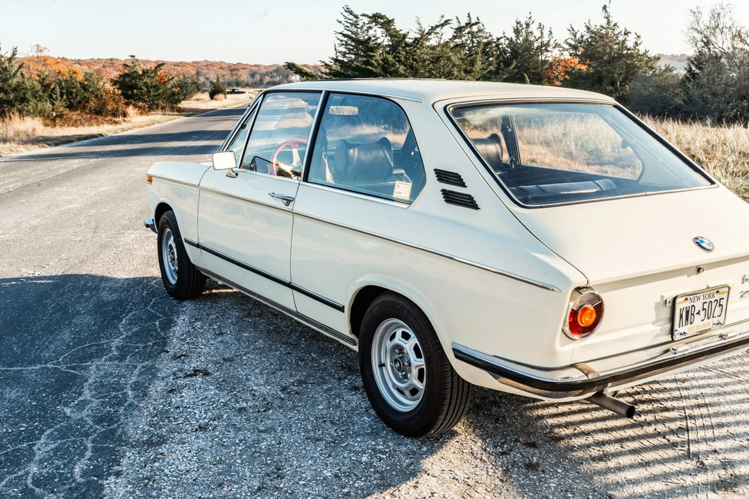 1975 BMW 2002 - Image 14 of 31