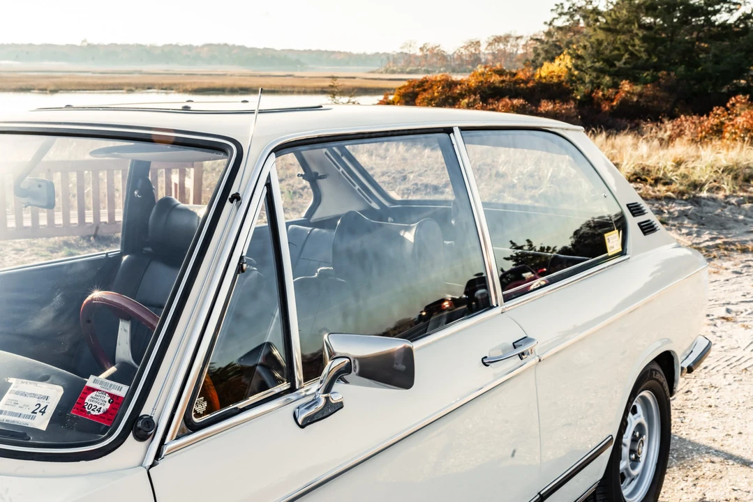 1975 BMW 2002 - Image 21 of 31