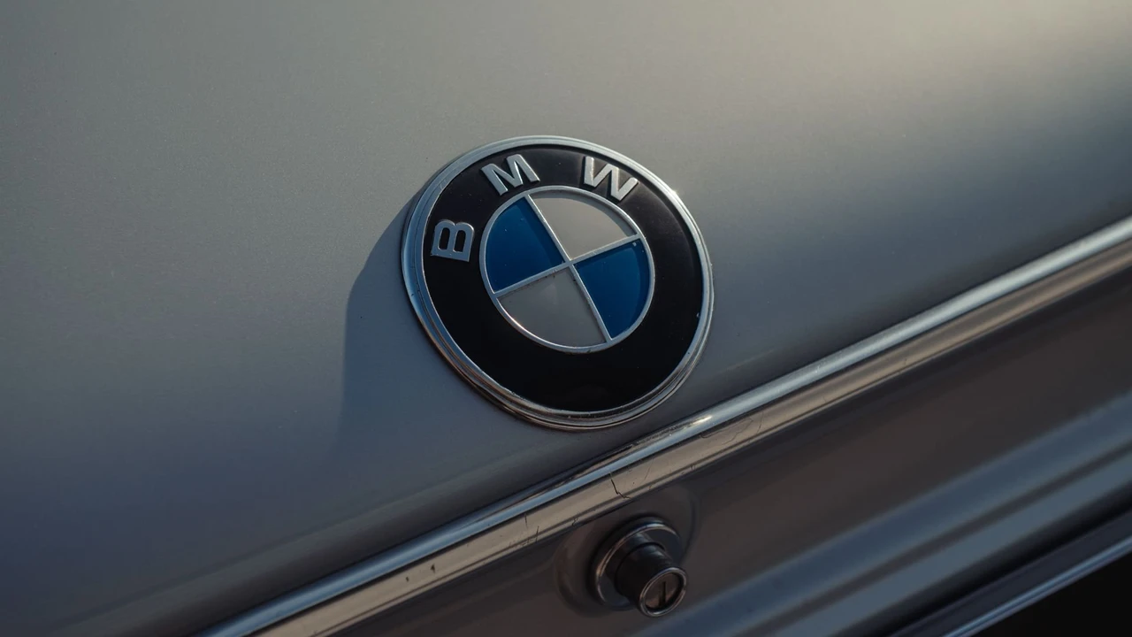 1975 BMW 2002tii - Image 16 of 31