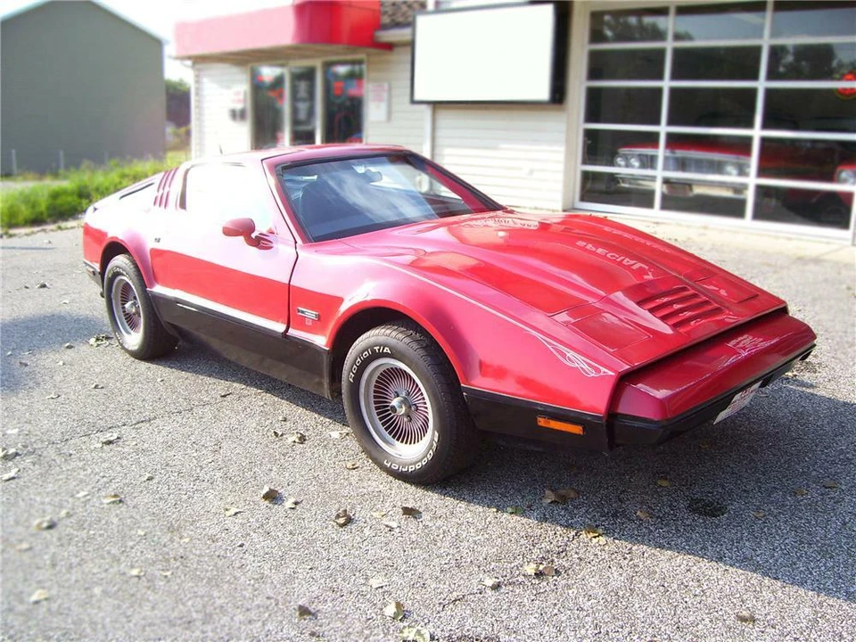 1975 Bricklin SV-1 - Image 2 of 3