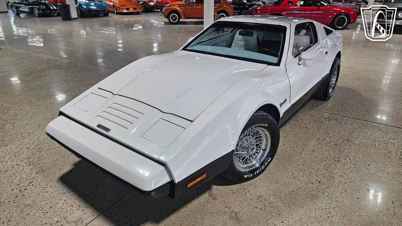 1975 Bricklin SV-1 - Image 3 of 12
