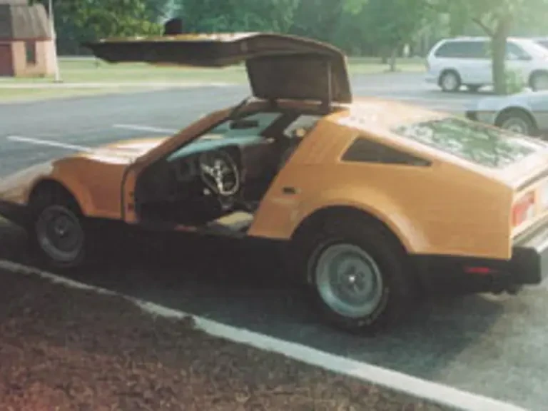 1975 Bricklin SV-1 - Image 2 of 2