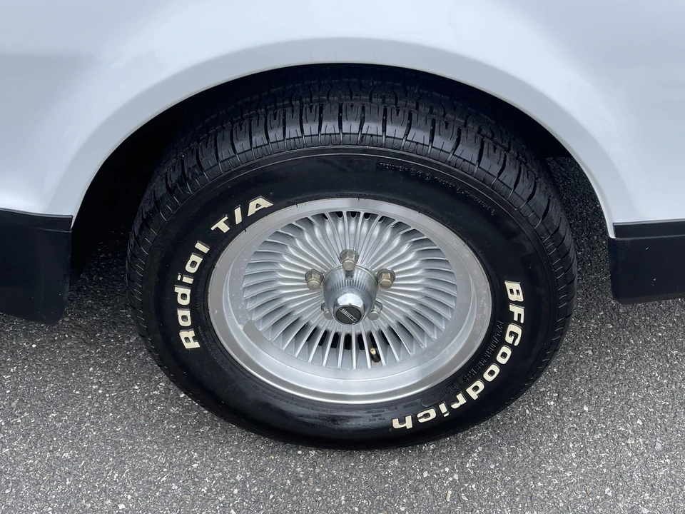 1975 Bricklin SV-1 - Image 25 of 31