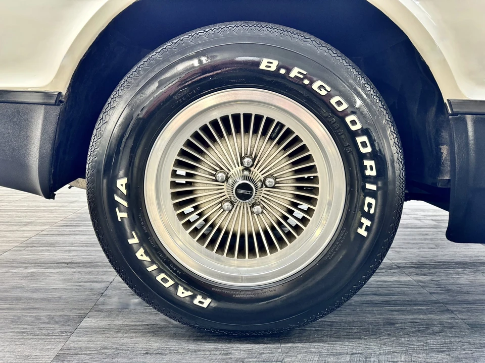 1975 Bricklin SV-1 - Image 30 of 31