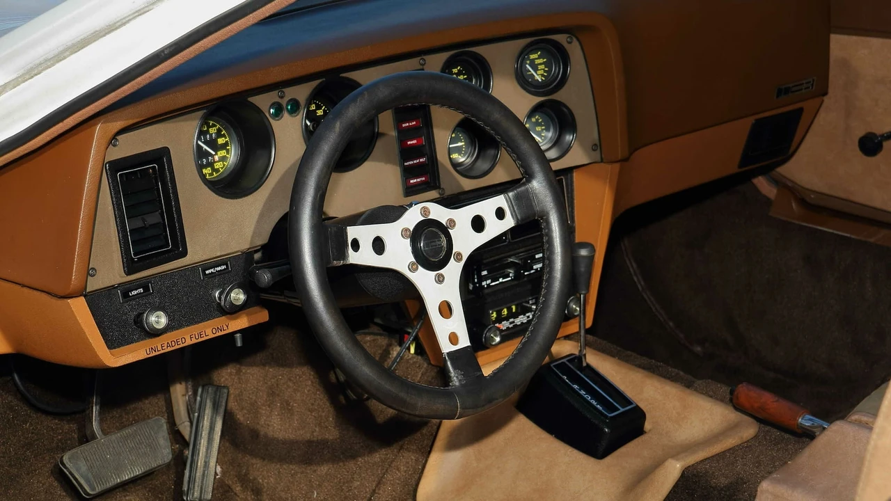 1975 Bricklin SV-1 - Image 16 of 24