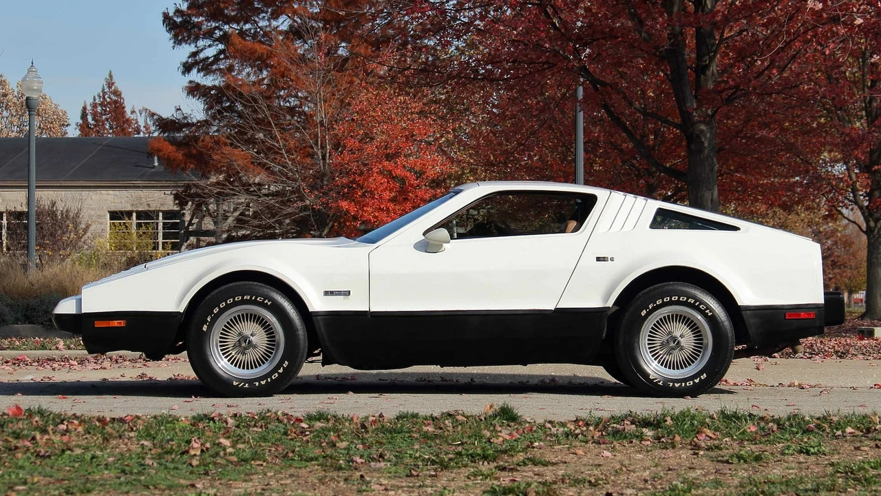 1975 Bricklin SV-1 - Image 2 of 24