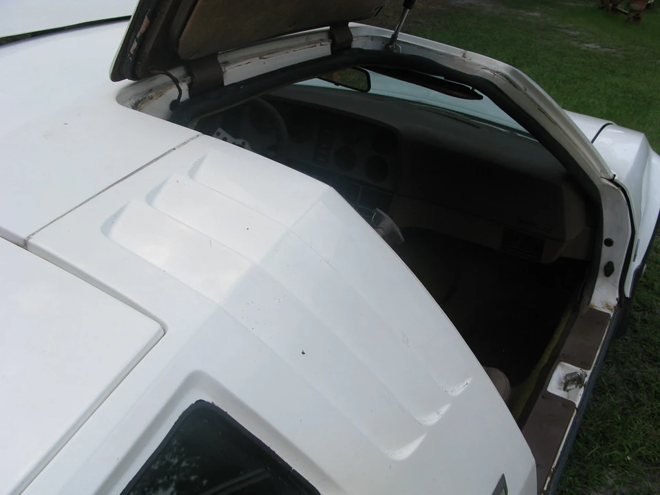 1975 Bricklin SV-1 - Image 30 of 31