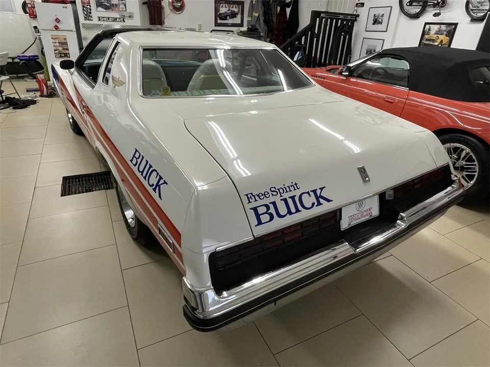 1975 Buick Century - Image 6 of 31