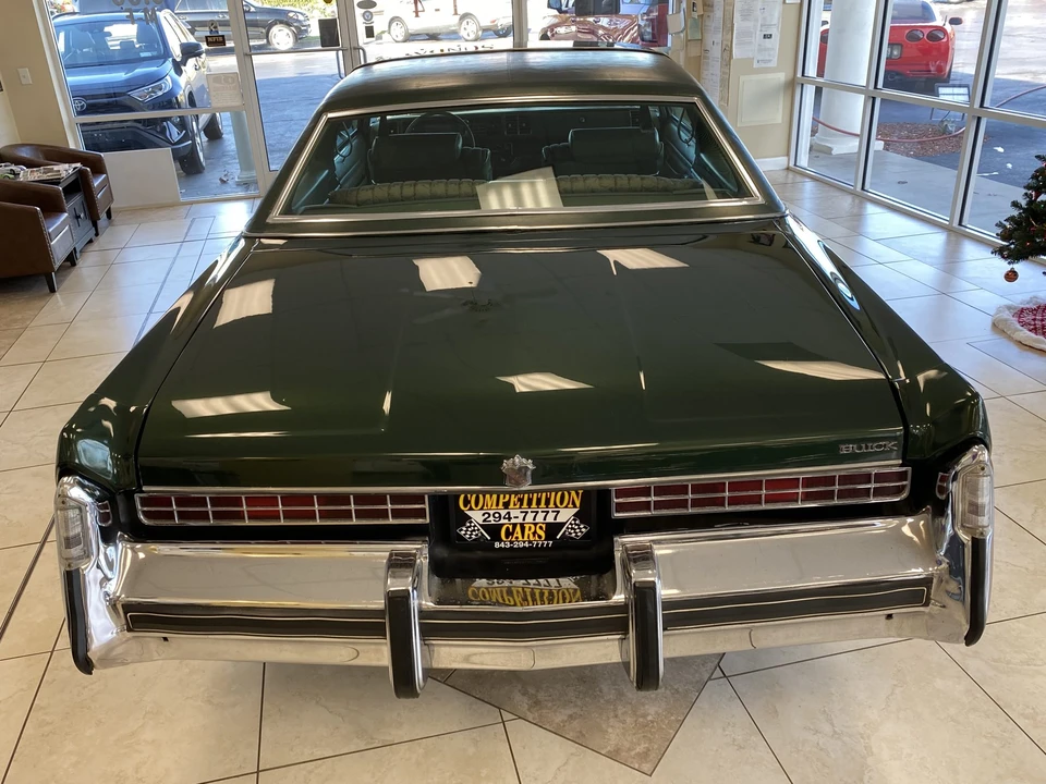 1975 Buick Electra - Image 10 of 31