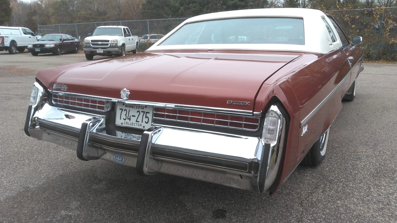 1975 Buick Electra - Image 25 of 31