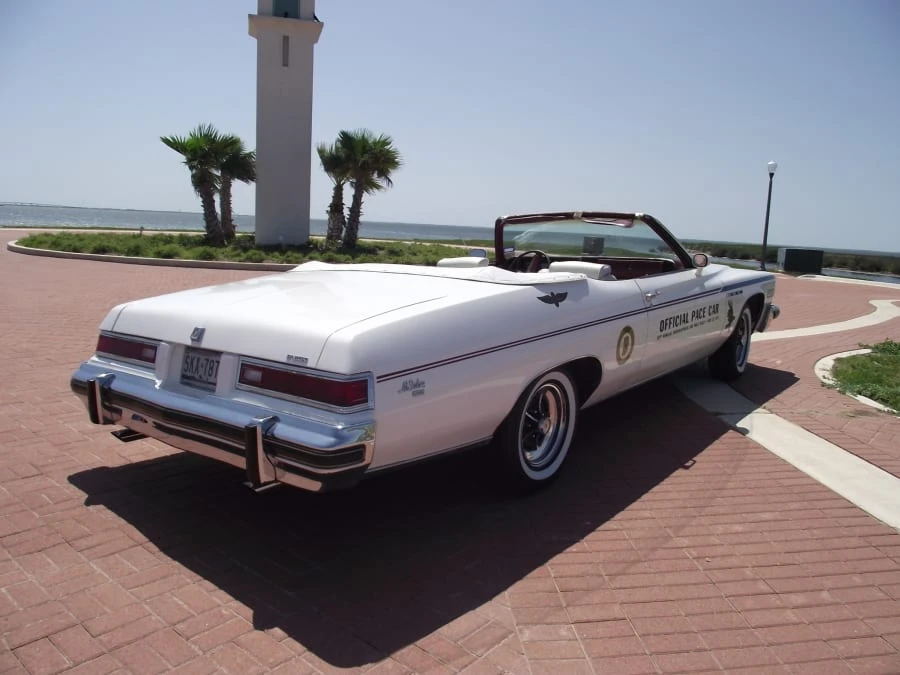1975 Buick LeSabre - Image 3 of 8