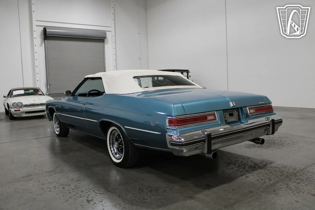 1975 Buick LeSabre - Image 15 of 21