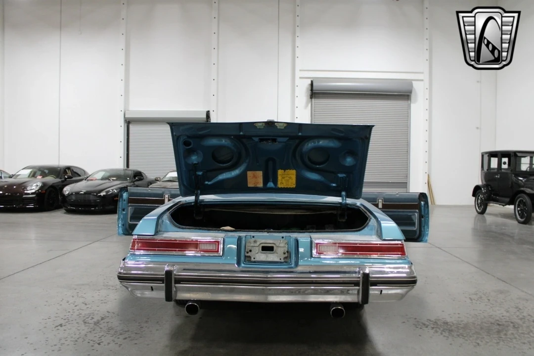 1975 Buick LeSabre - Image 10 of 12