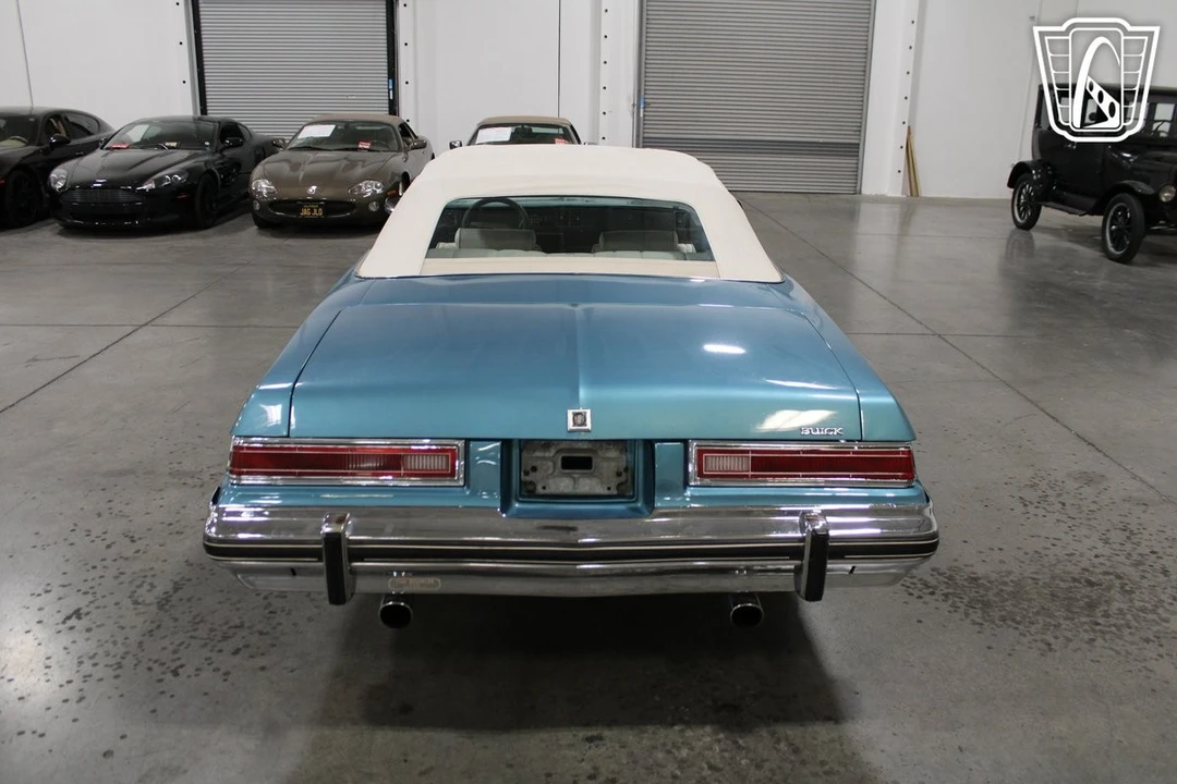 1975 Buick LeSabre - Image 8 of 12