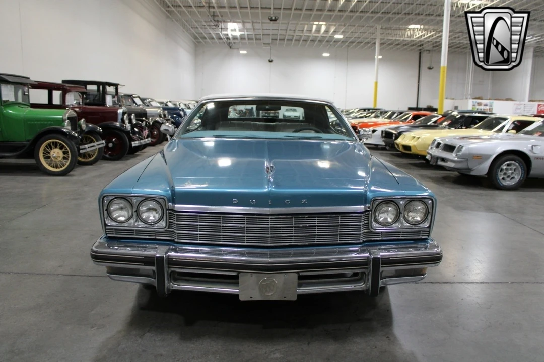 1975 Buick LeSabre - Image 3 of 12