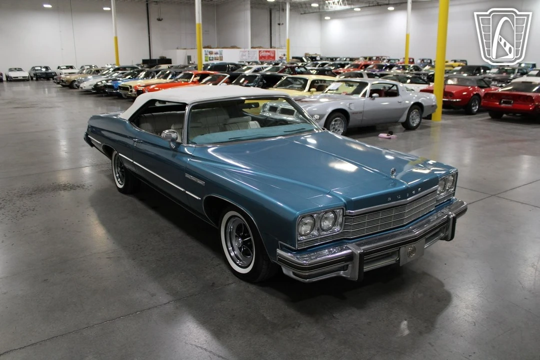 1975 Buick LeSabre - Image 11 of 12