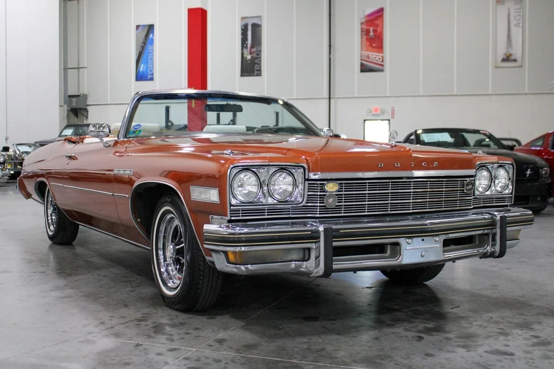 1975 Buick LeSabre - Image 8 of 12