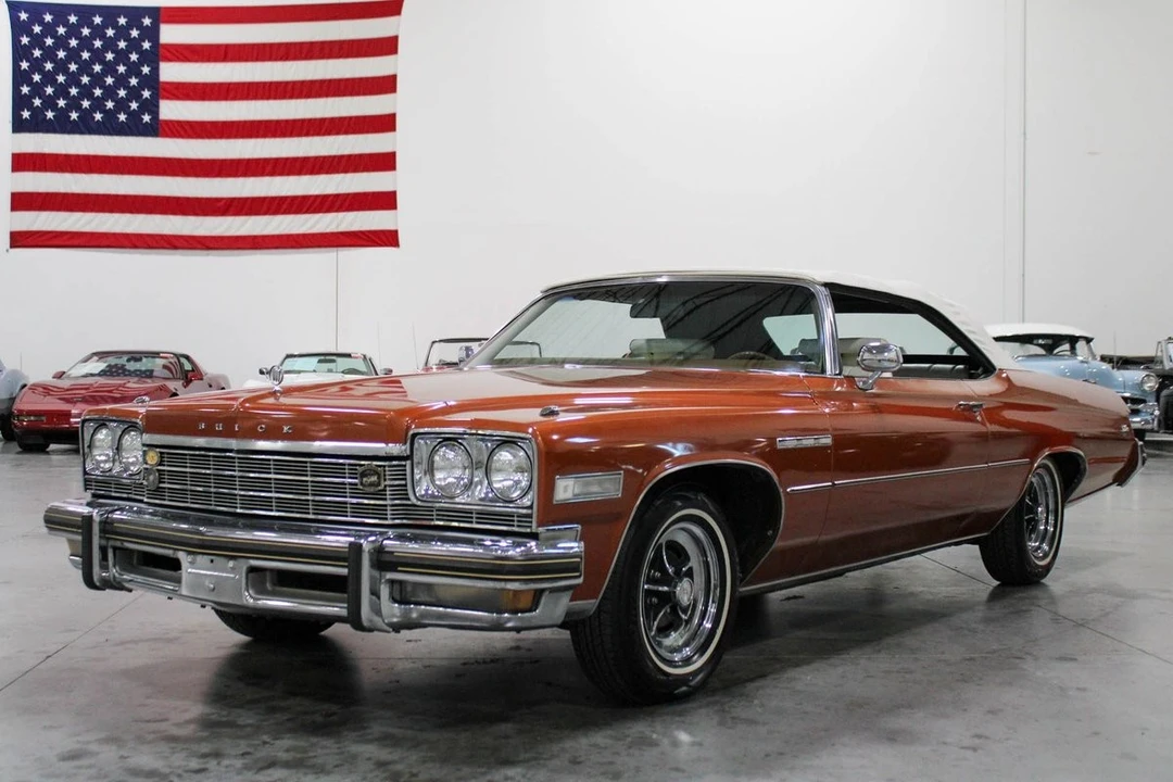 1975 Buick LeSabre - Image 9 of 12