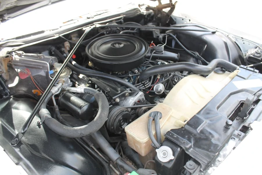 1975 Buick LeSabre - Image 9 of 12