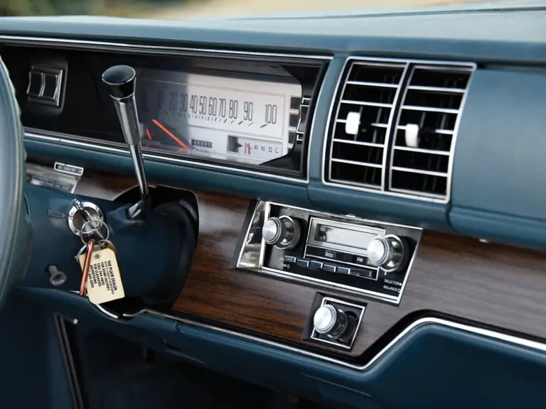 1975 Buick LeSabre - Image 11 of 31