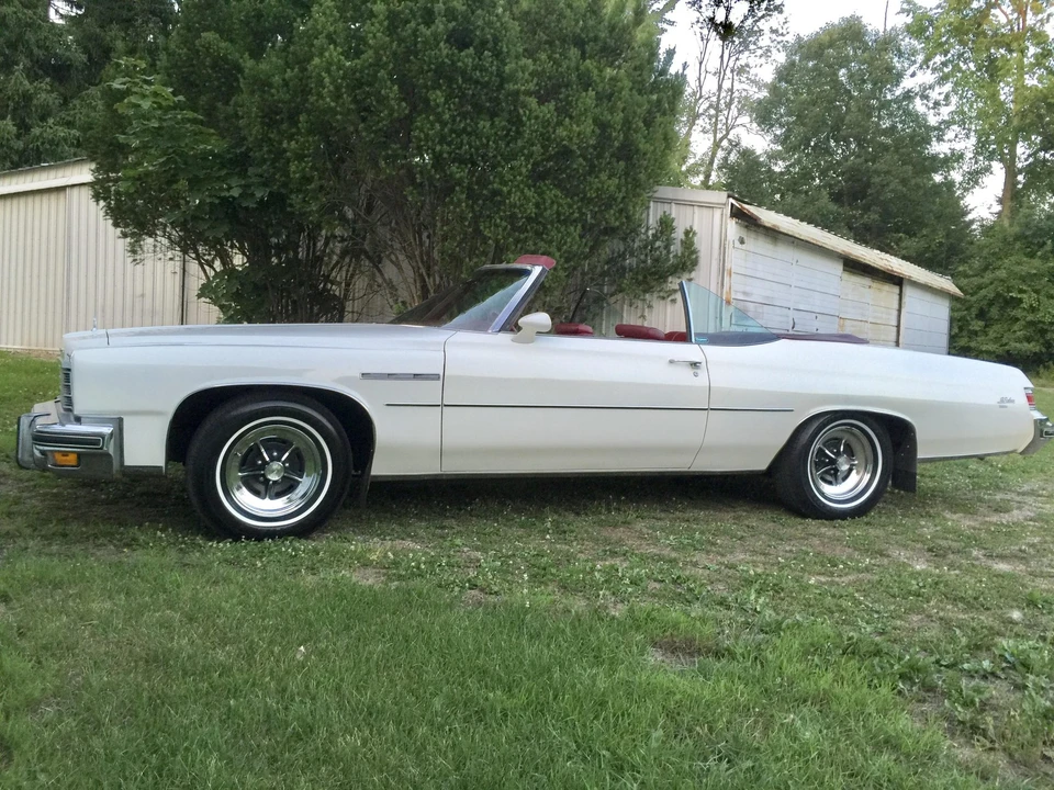 1975 Buick LeSabre - Image 16 of 31