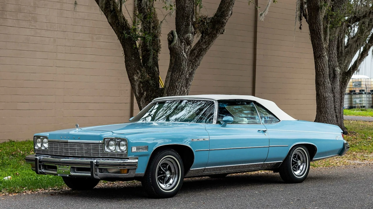 1975 Buick LeSabre - Image 10 of 31