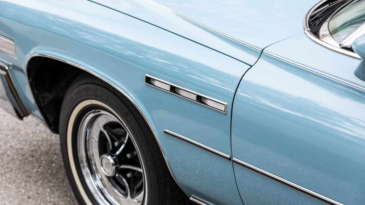 1975 Buick LeSabre - Image 26 of 31