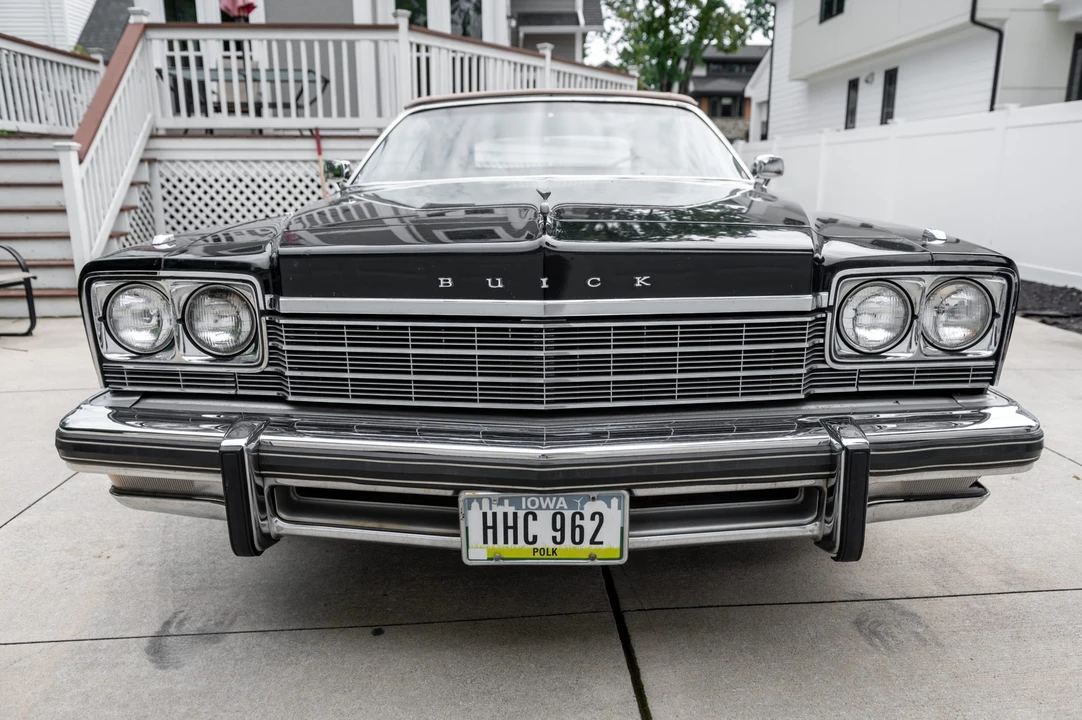 1975 Buick LeSabre - Image 10 of 31