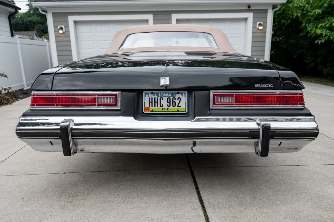 1975 Buick LeSabre - Image 6 of 31