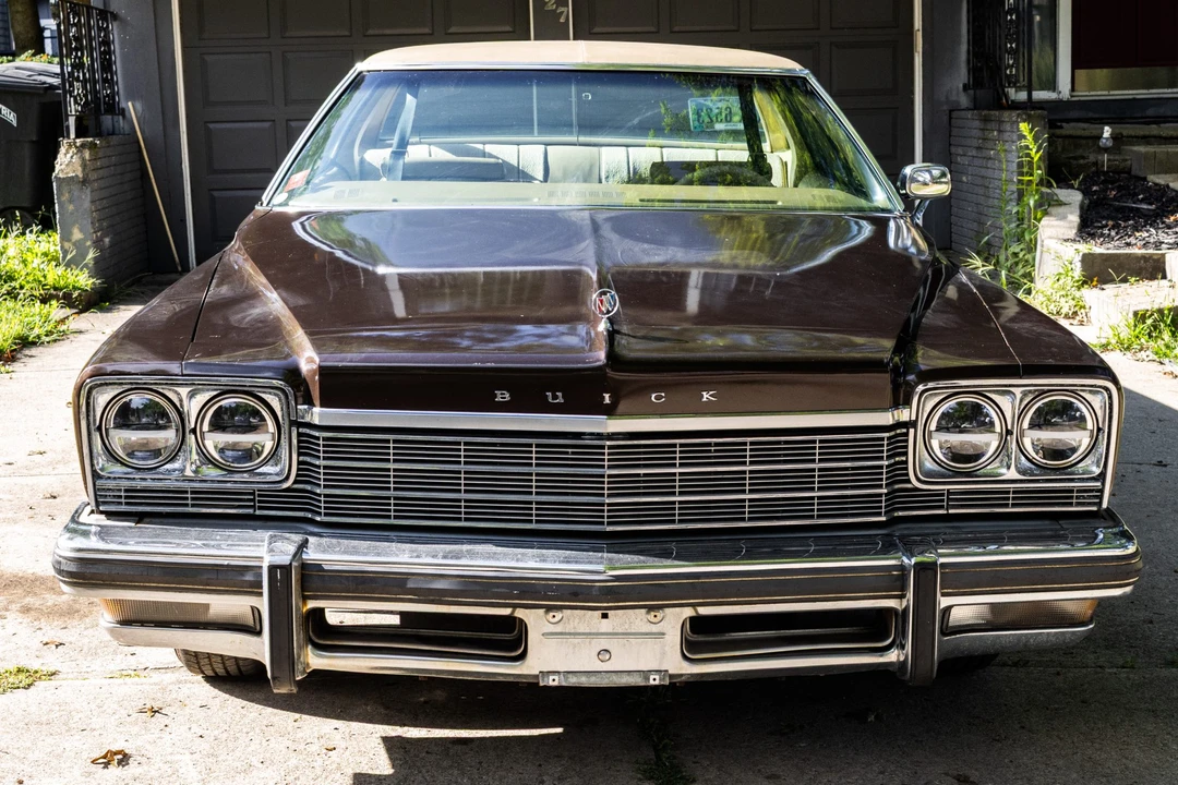 1975 Buick LeSabre - Image 8 of 31