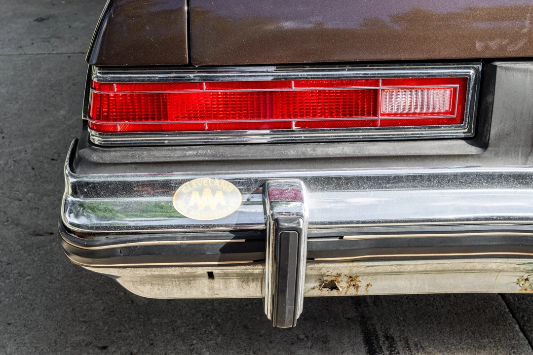 1975 Buick LeSabre - Image 16 of 31