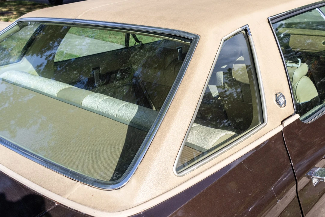 1975 Buick LeSabre - Image 26 of 31