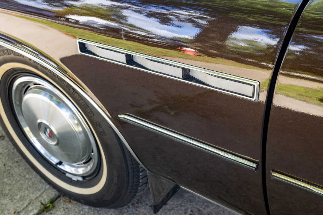 1975 Buick LeSabre - Image 10 of 31