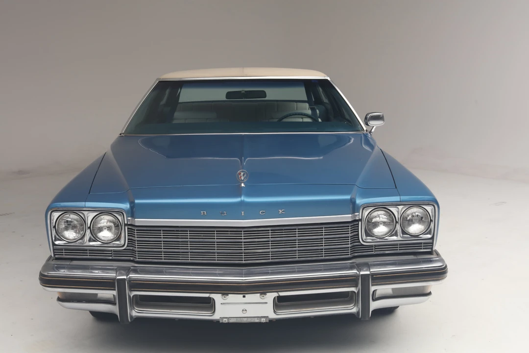 1975 Buick LeSabre - Image 2 of 31