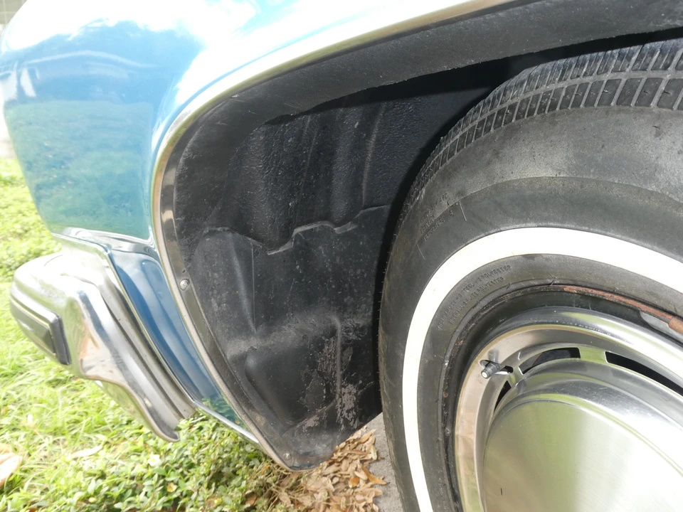 1975 Buick LeSabre - Image 25 of 31