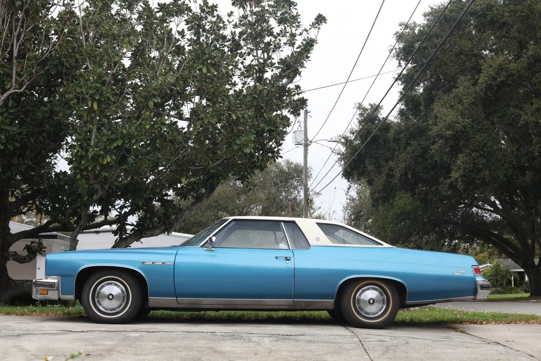 1975 Buick LeSabre - Image 18 of 31